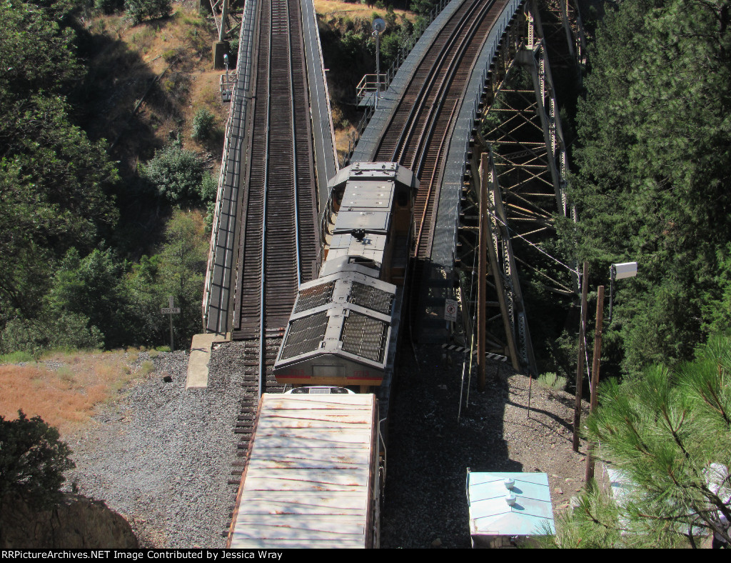 UP 2715 brings up the rear of our MNPFR